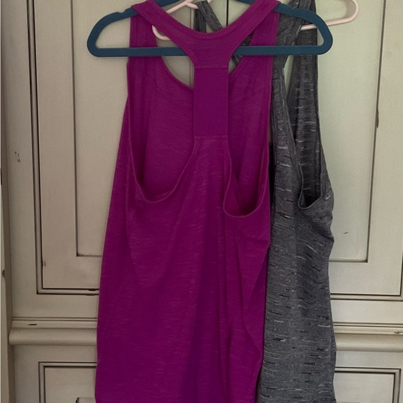 Athletic Racer Back Tank tops - Picture 2 of 2